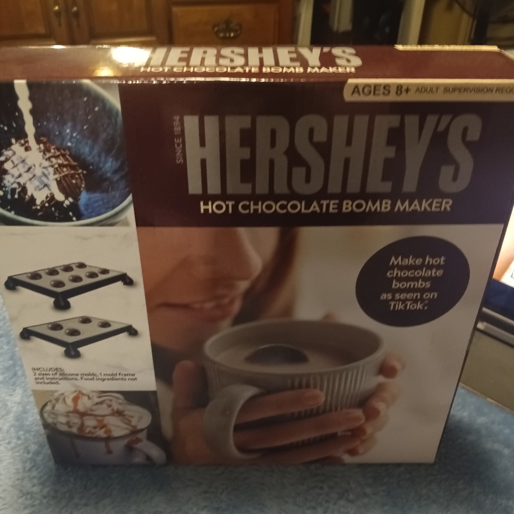 Hot chocolate bomb marker